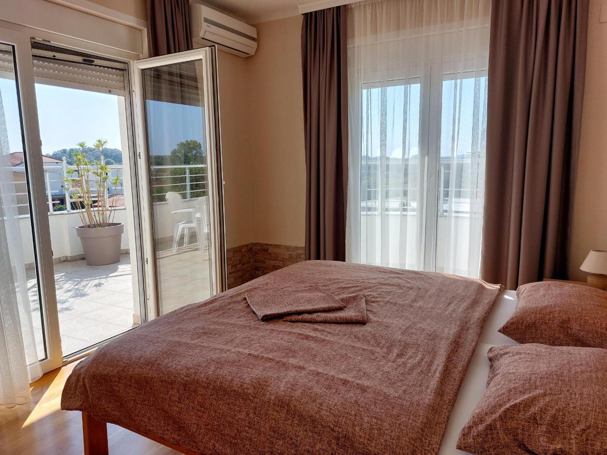 "House Muenster" Bed&Breakfast - Ulcinj 东吉托伊 客房 照片