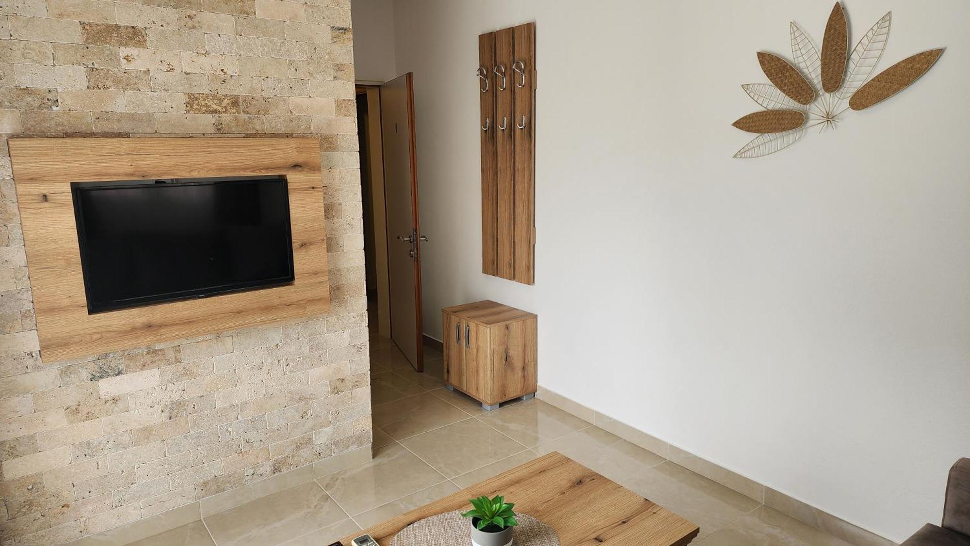 "House Muenster" Bed&Breakfast - Ulcinj 东吉托伊 客房 照片